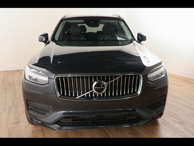 2022 Volvo XC90 Momentum