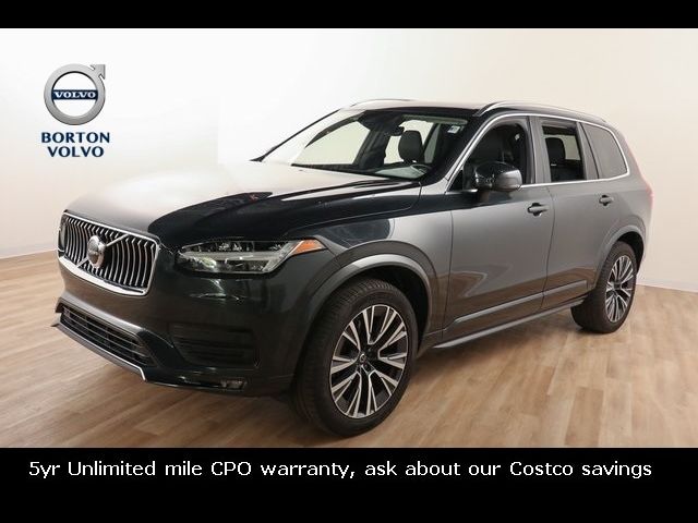 2022 Volvo XC90 Momentum