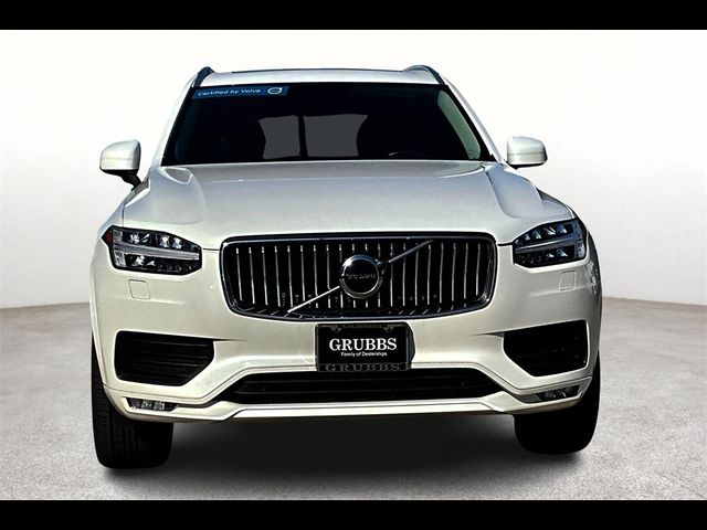 2022 Volvo XC90 Momentum