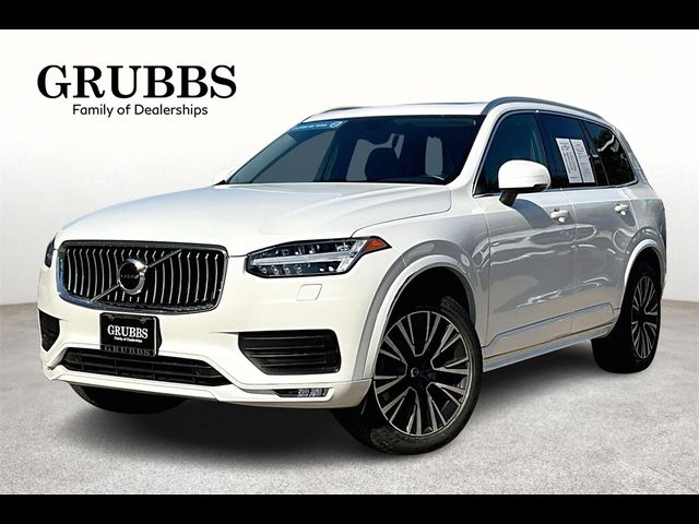 2022 Volvo XC90 Momentum