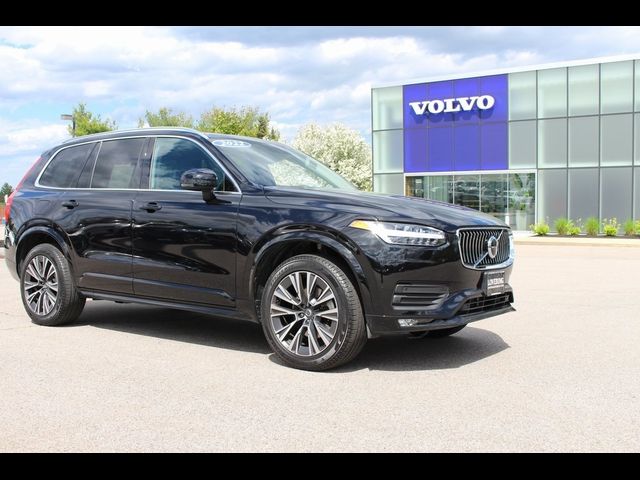 2022 Volvo XC90 Momentum