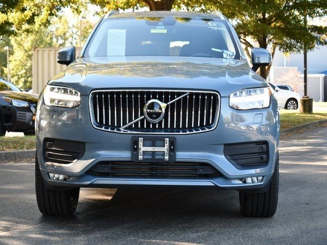 2022 Volvo XC90 Momentum