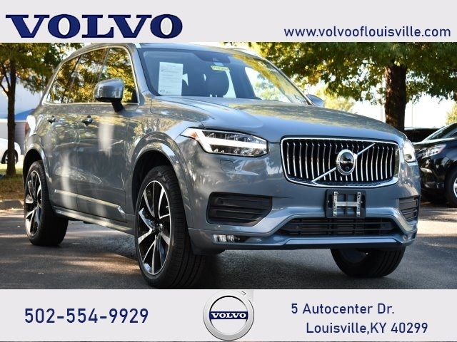 2022 Volvo XC90 Momentum