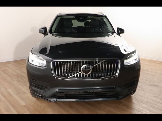 2022 Volvo XC90 Momentum