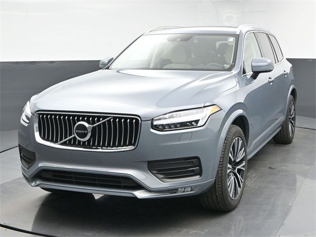 2022 Volvo XC90 Momentum