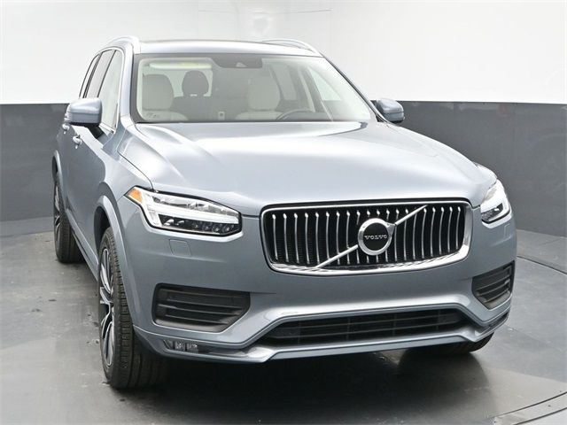 2022 Volvo XC90 Momentum