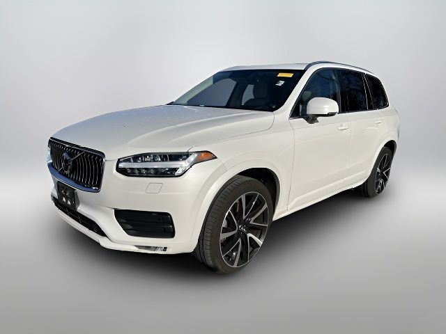 2022 Volvo XC90 Momentum