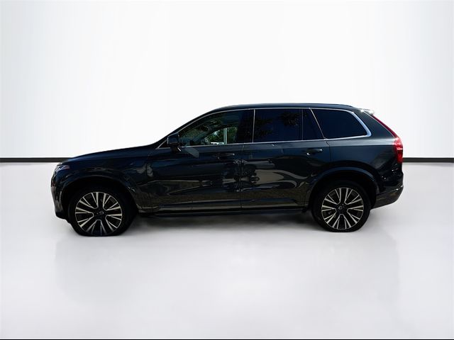 2022 Volvo XC90 Momentum