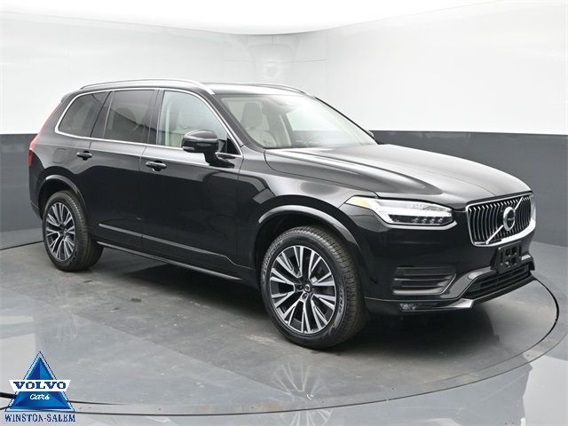 2022 Volvo XC90 Momentum