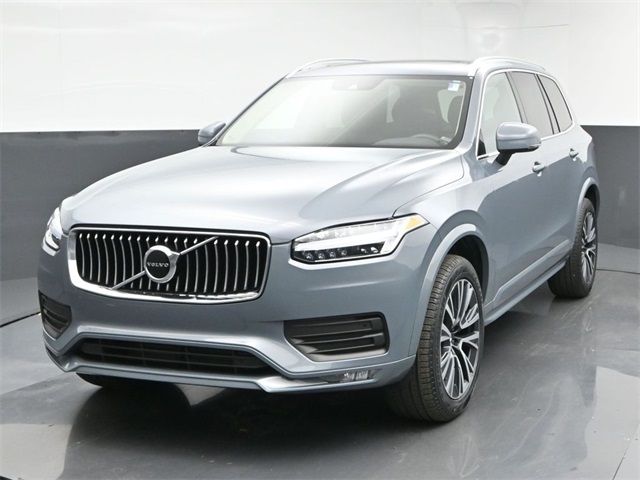 2022 Volvo XC90 Momentum