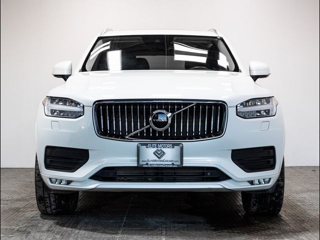 2022 Volvo XC90 Momentum