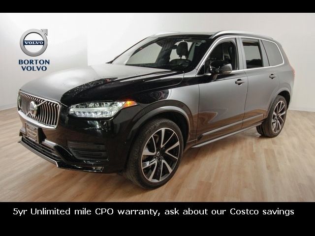 2022 Volvo XC90 Momentum