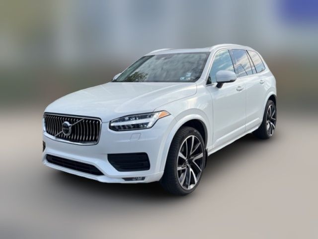 2022 Volvo XC90 Momentum