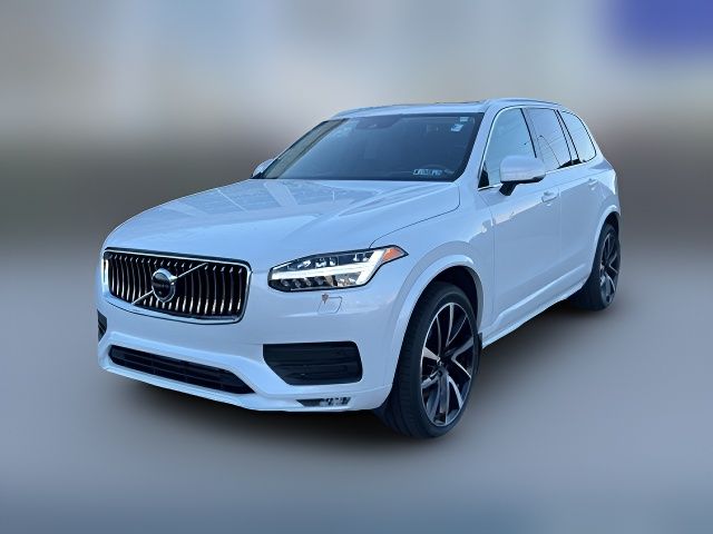 2022 Volvo XC90 Momentum