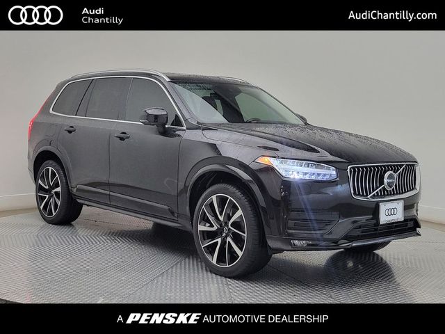 2022 Volvo XC90 Momentum