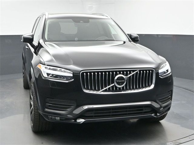 2022 Volvo XC90 Momentum