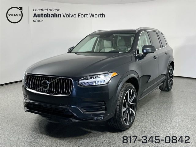 2022 Volvo XC90 Momentum