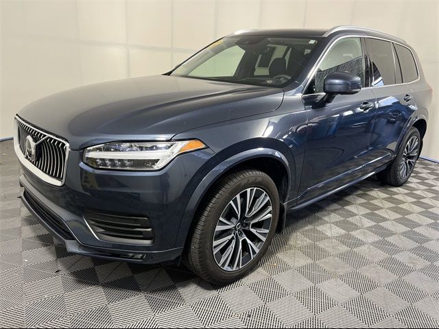 2022 Volvo XC90 Momentum