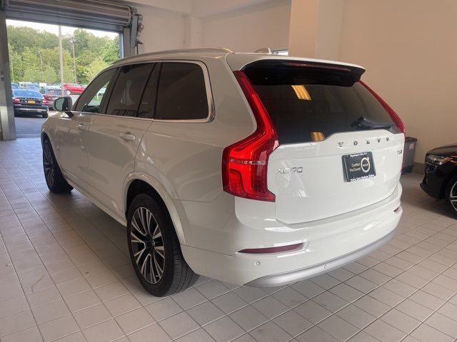 2022 Volvo XC90 Momentum