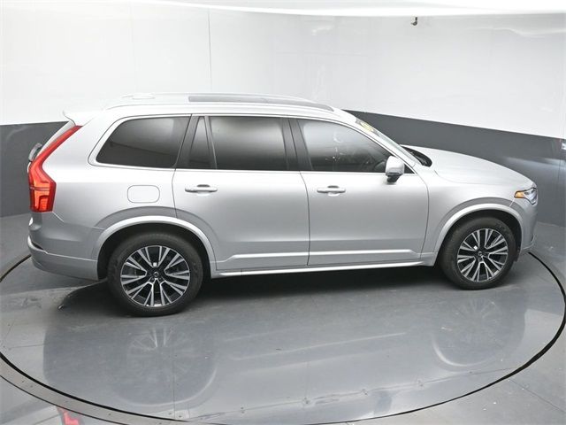 2022 Volvo XC90 Momentum