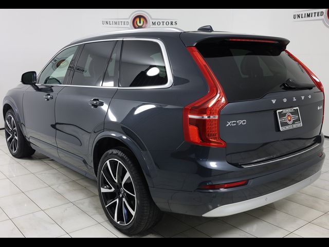 2022 Volvo XC90 Momentum