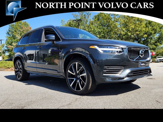 2022 Volvo XC90 Momentum