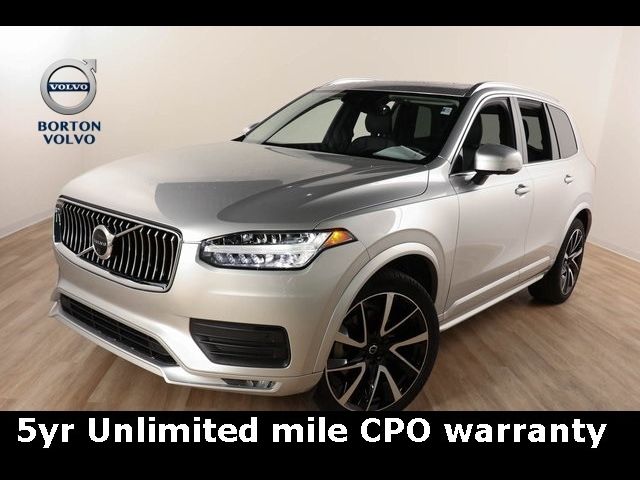 2022 Volvo XC90 Momentum