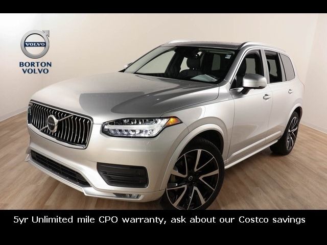 2022 Volvo XC90 Momentum