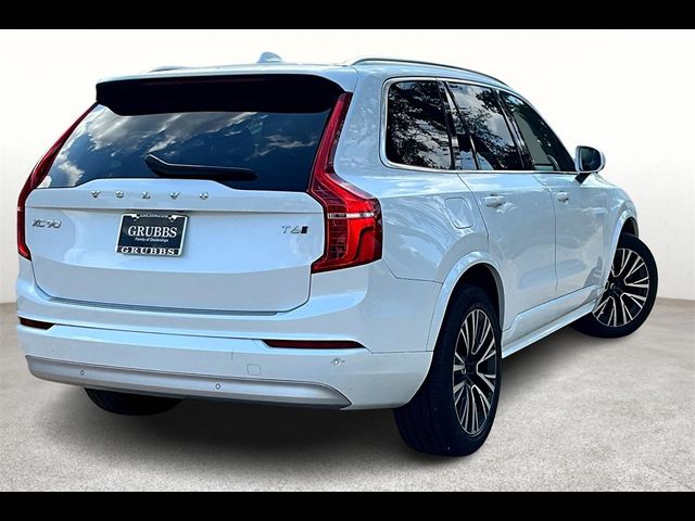 2022 Volvo XC90 Momentum