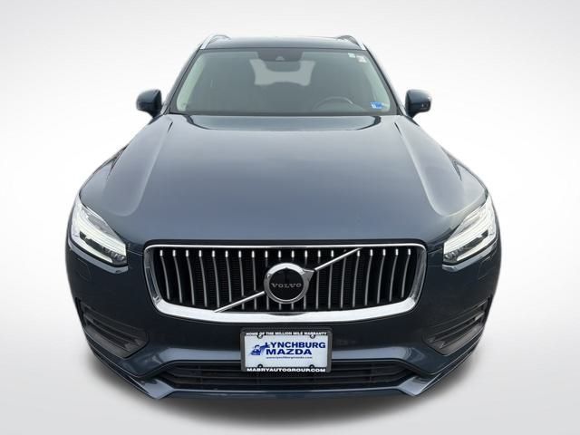 2022 Volvo XC90 Momentum