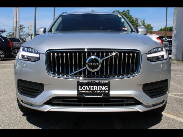 2022 Volvo XC90 Momentum