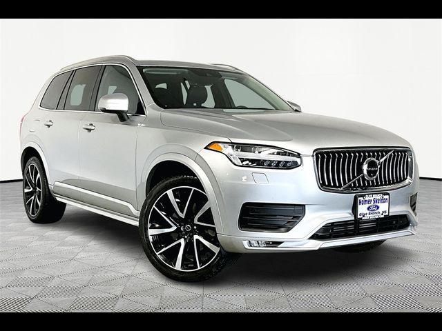 2022 Volvo XC90 Momentum