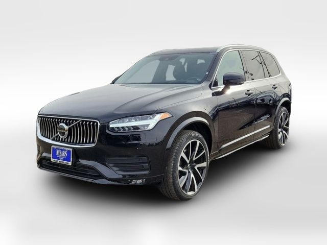 2022 Volvo XC90 Momentum