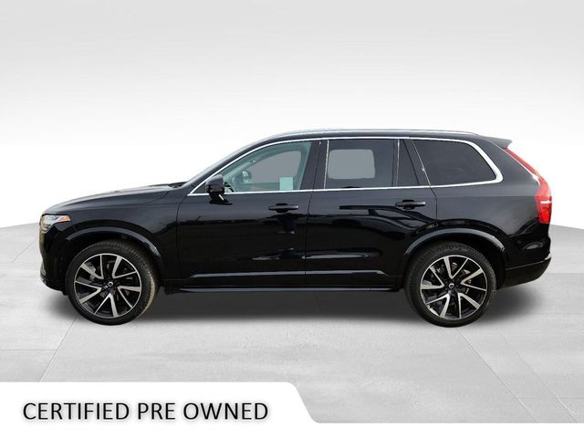 2022 Volvo XC90 Momentum