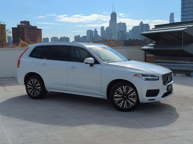 2022 Volvo XC90 Momentum