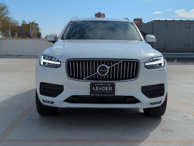 2022 Volvo XC90 Momentum