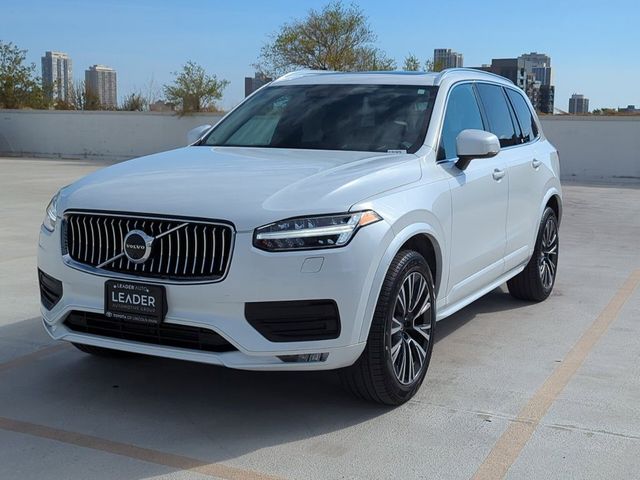 2022 Volvo XC90 Momentum