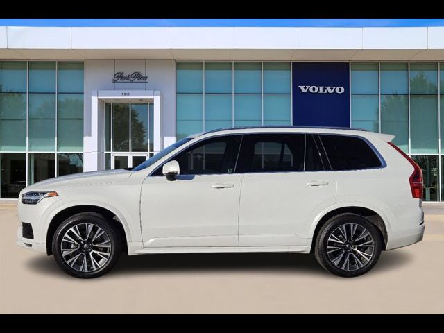 2022 Volvo XC90 Momentum