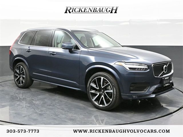 2022 Volvo XC90 Momentum