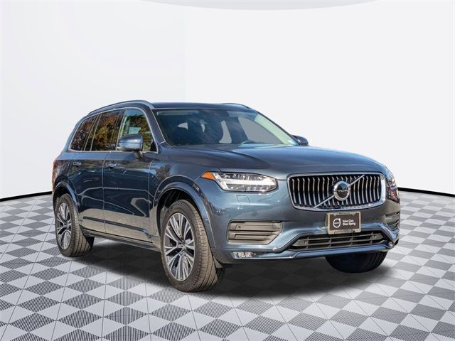 2022 Volvo XC90 Momentum