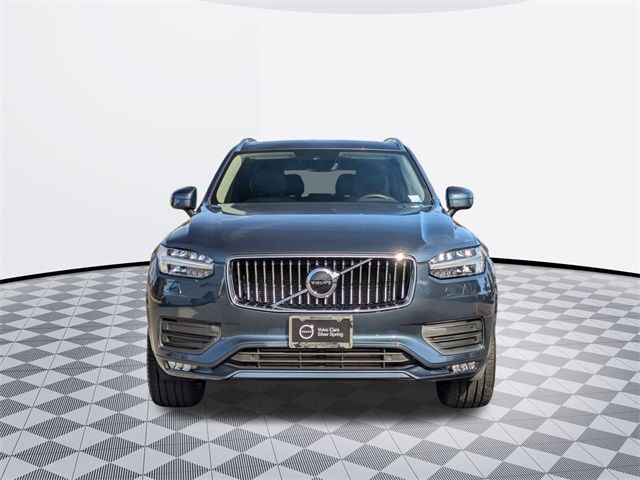 2022 Volvo XC90 Momentum