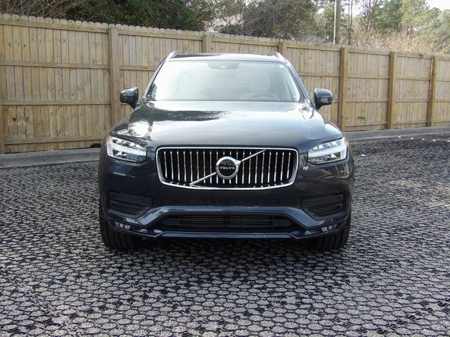 2022 Volvo XC90 Momentum