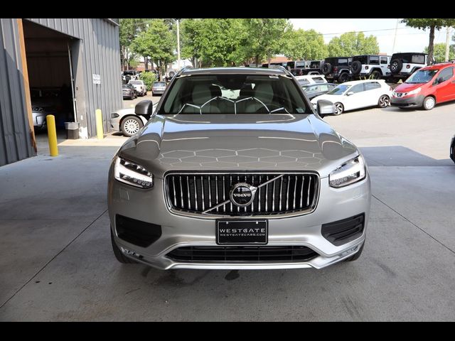 2022 Volvo XC90 Momentum