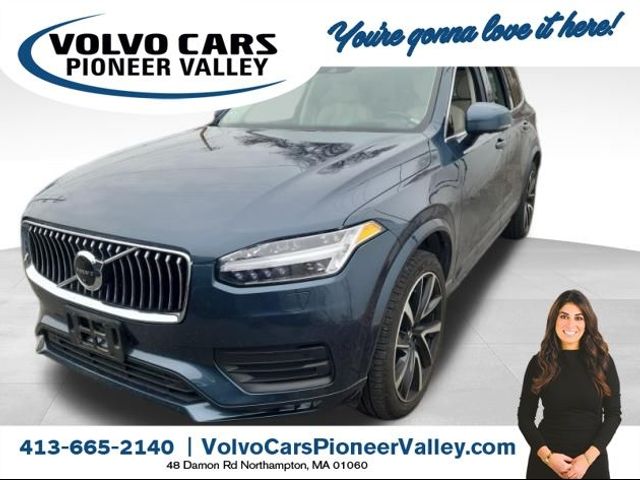 2022 Volvo XC90 Momentum