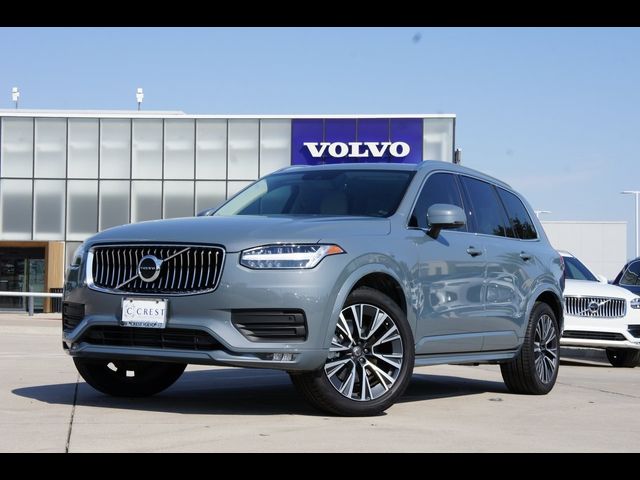 2022 Volvo XC90 Momentum