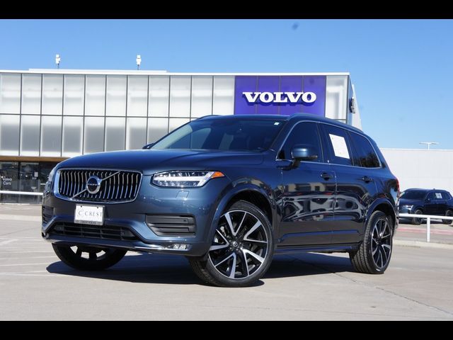 2022 Volvo XC90 Momentum