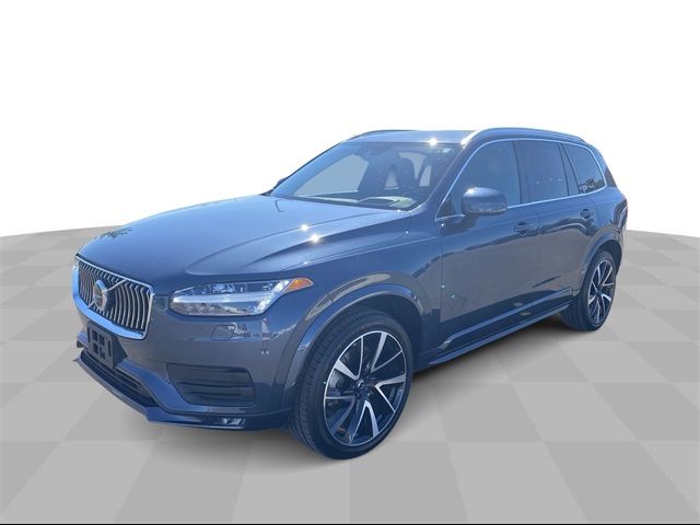 2022 Volvo XC90 Momentum