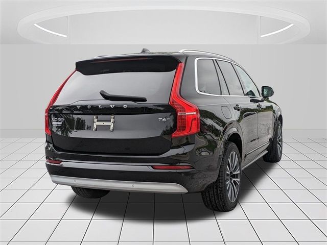 2022 Volvo XC90 Momentum