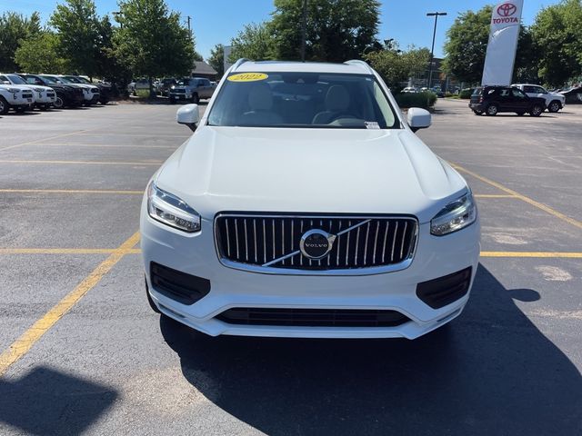 2022 Volvo XC90 Momentum