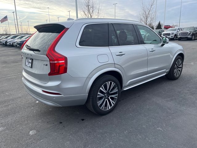 2022 Volvo XC90 Momentum